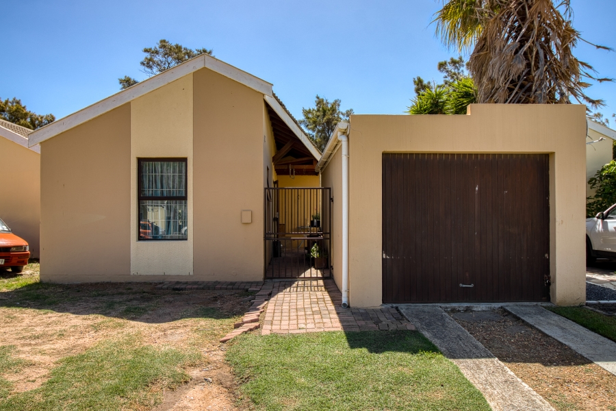3 Bedroom Property for Sale in Fairview Golf Estate Western Cape